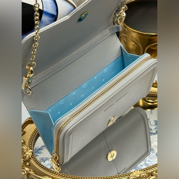🆕 CHIARA FERRAGNI 🧿 NWB Eyelike Motif Chain Linked Wallet on Chain - Picture 14 of 15